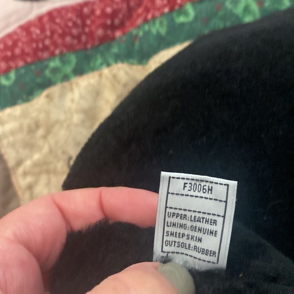 Women’s UGG Joplin 5544 Suede Black Studded Boots. Size 10. NWOT. No box - Picture 10 of 12